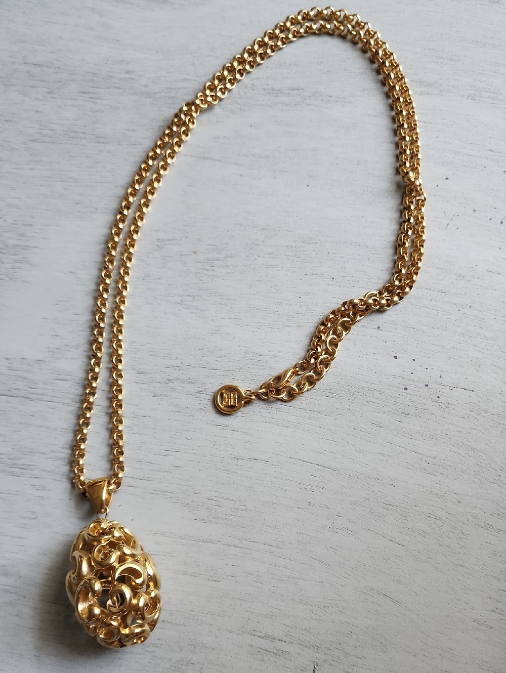 Authentic Vintage Designer Givenchy  Gold Filigree Pendant Necklace - Elegant